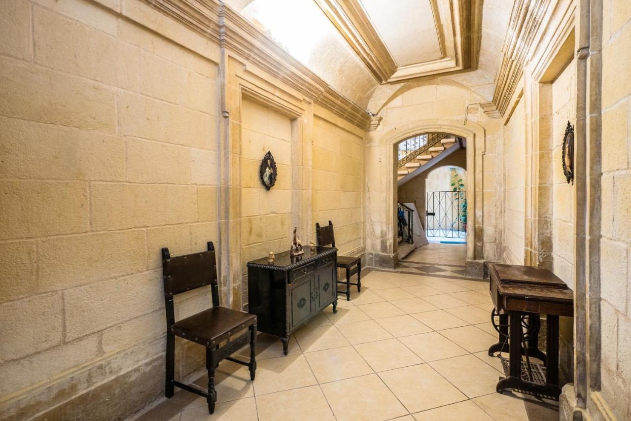 Valletta Main Street Apartment Deluxe المظهر الخارجي الصورة