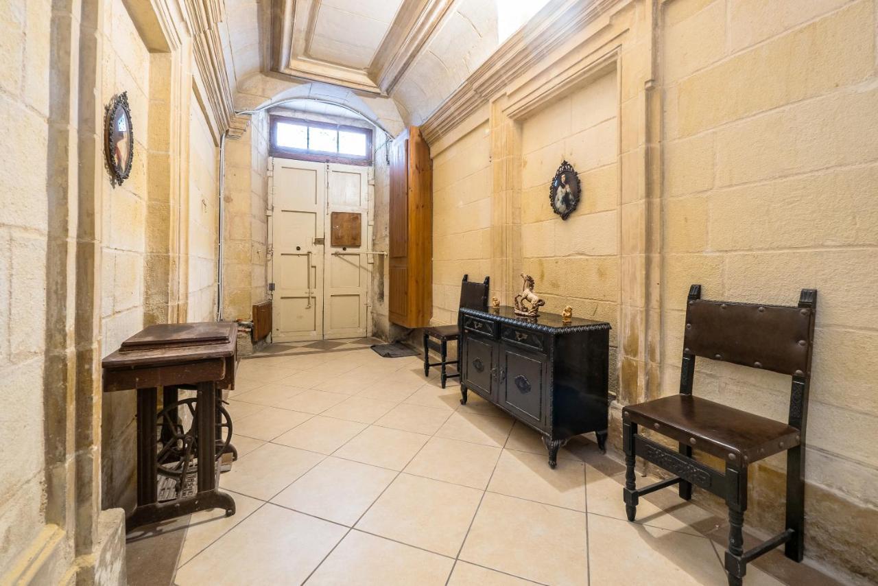 Valletta Main Street Apartment Deluxe المظهر الخارجي الصورة